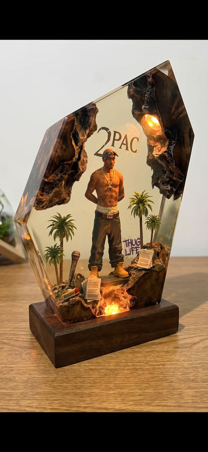 RicheyResin™ Singer Lamps